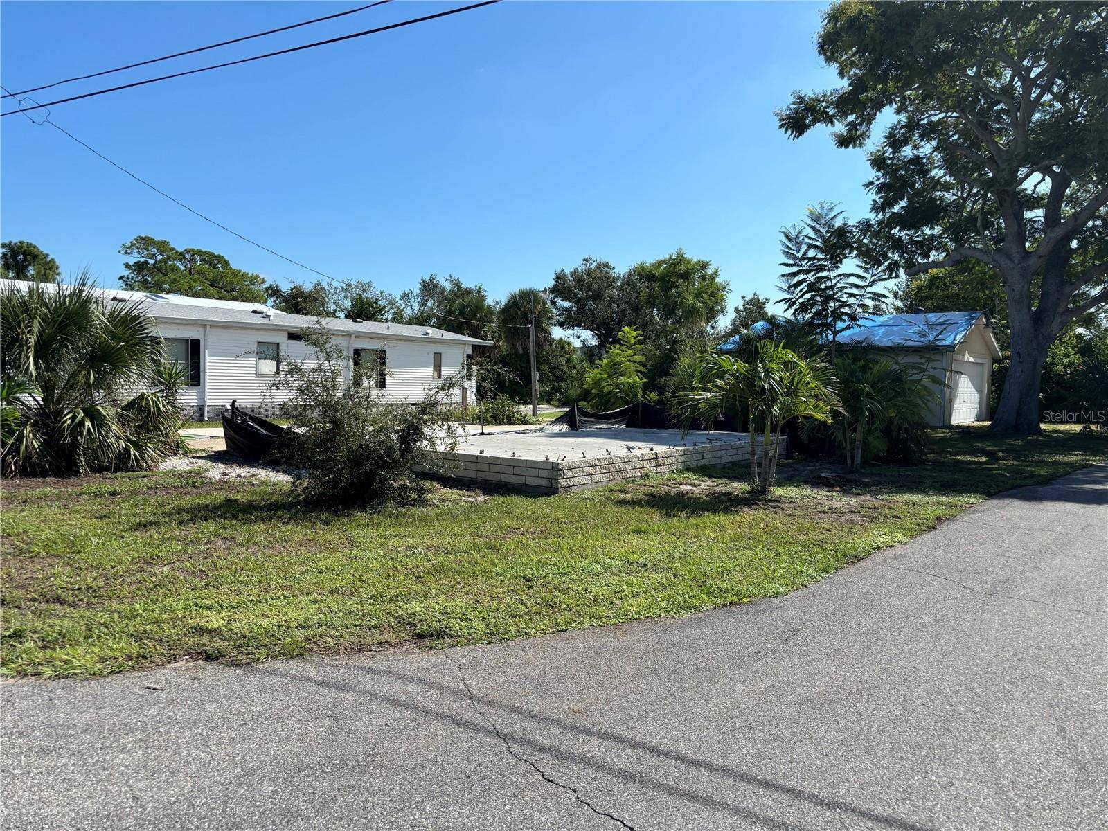 30 HATCHETT CREEK RD, Venice, FL 34285