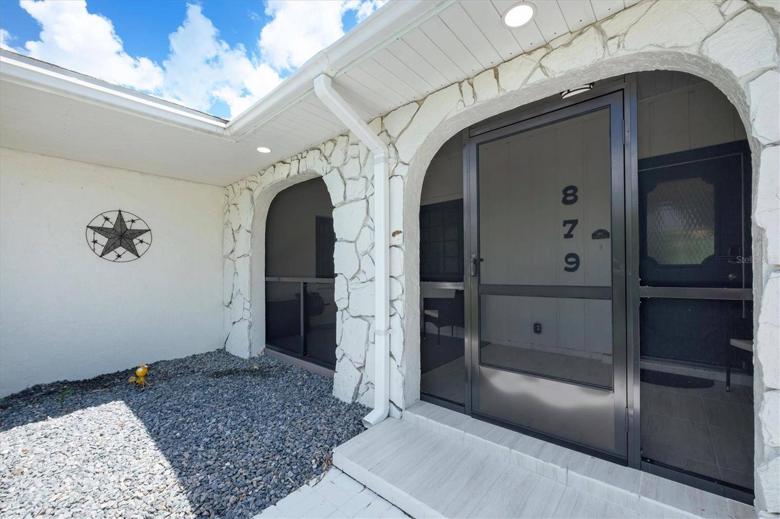 879 E 2ND ST, Englewood, FL 34223
