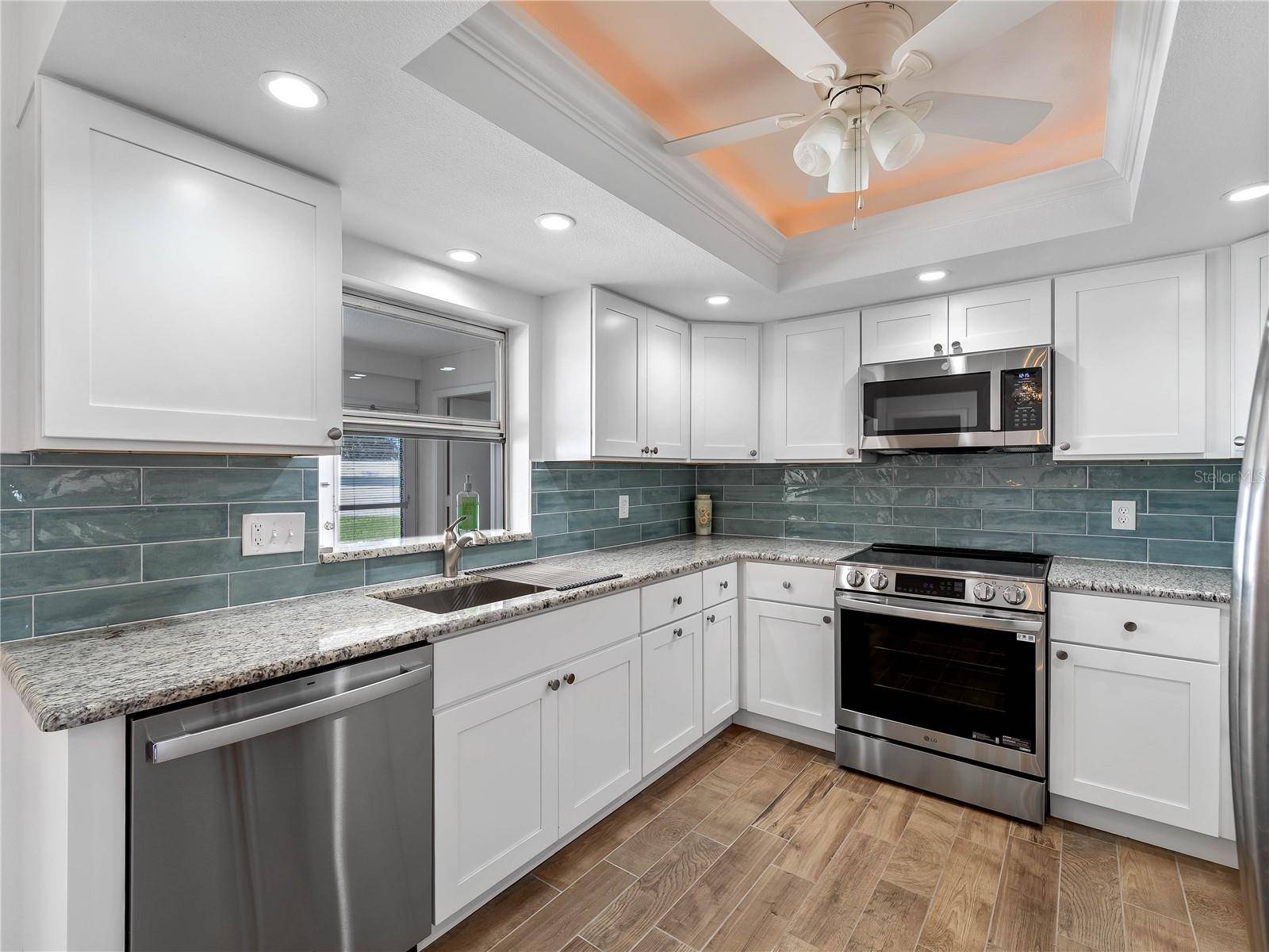 52 CIRCLEWOOD DR #A1-2, Venice, FL 34293