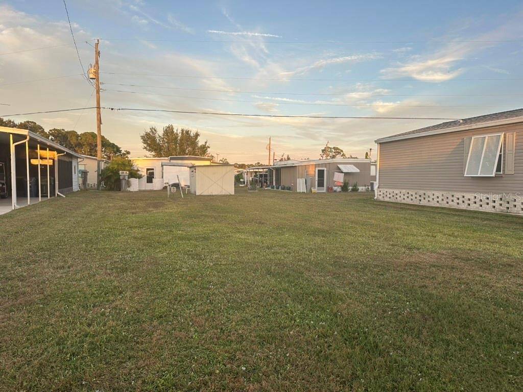 205 TRAILORAMA DR, North Port, FL 34287