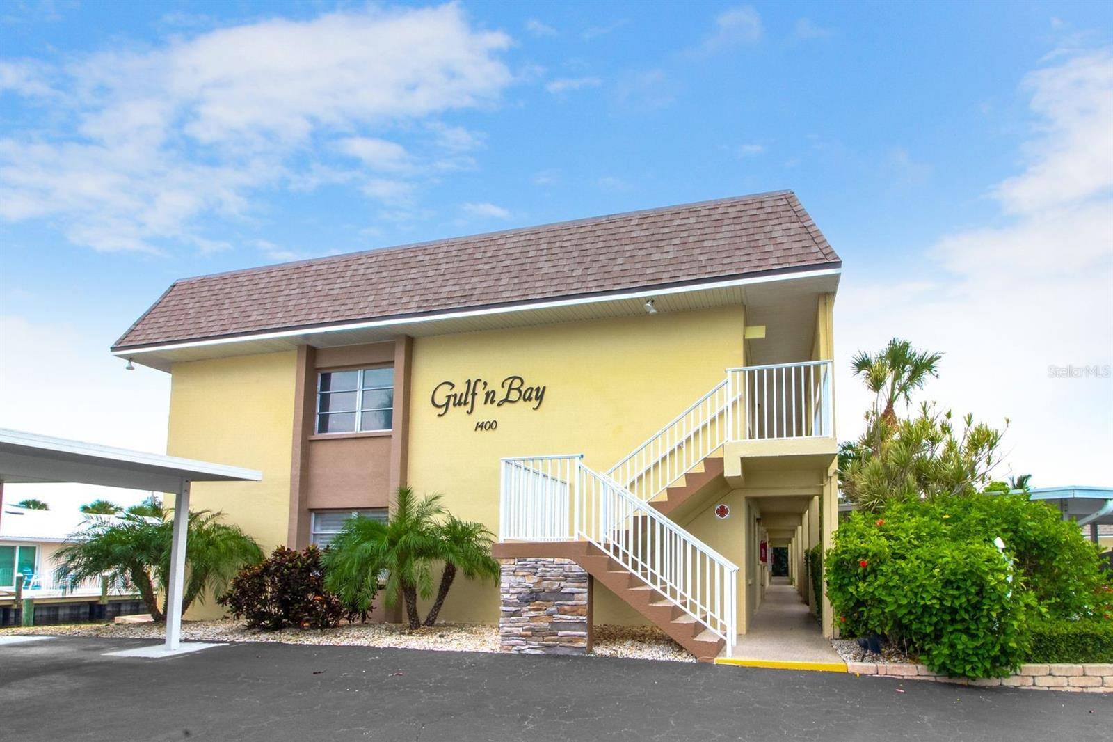 1400 TARPON CENTER DR #111, Venice, FL 34285