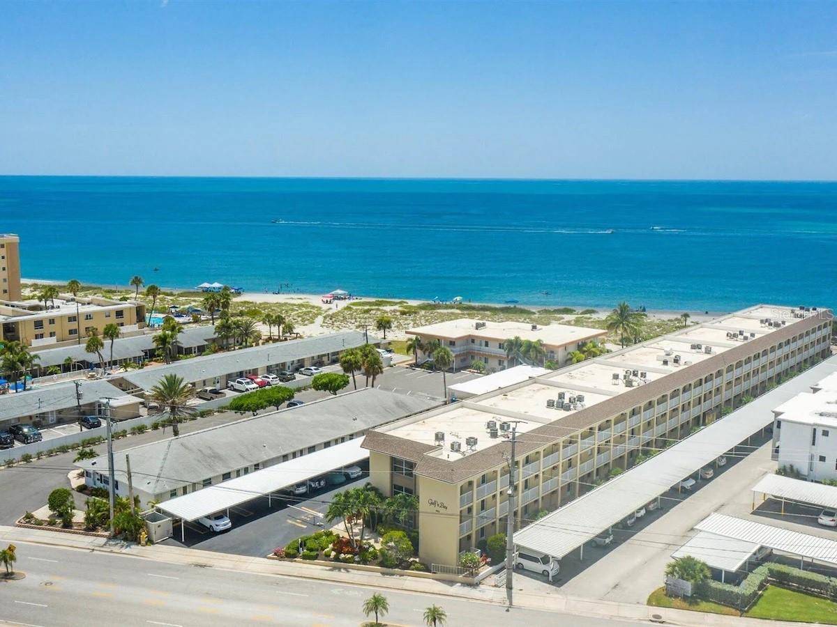 1400 TARPON CENTER DR #111, Venice, FL 34285