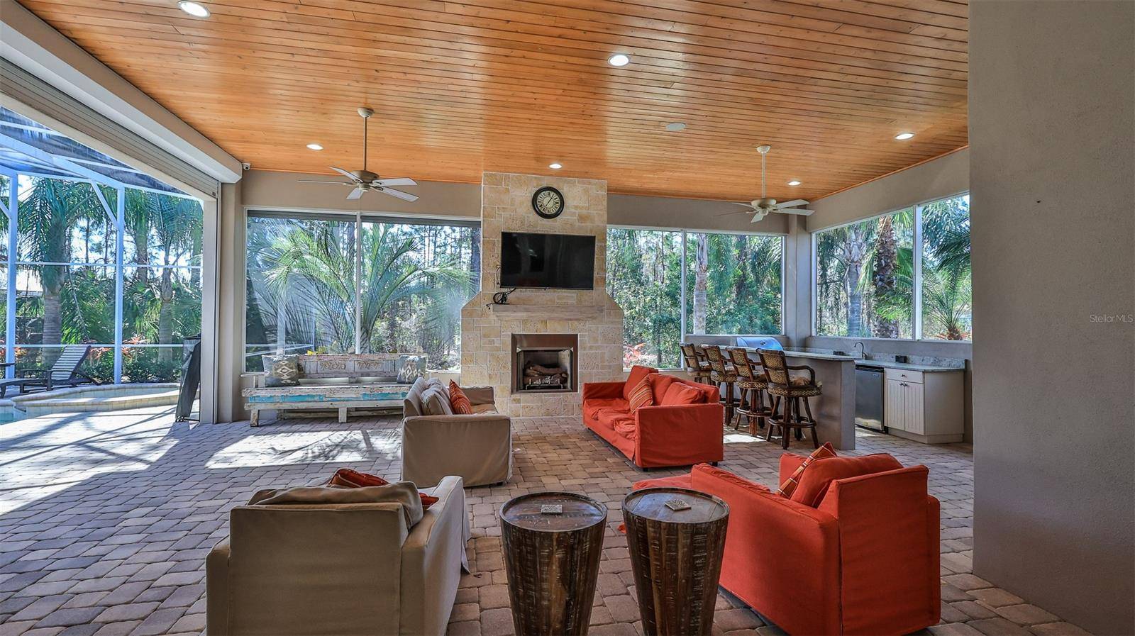 2904 Palma LN, New Smyrna Beach, FL 32168