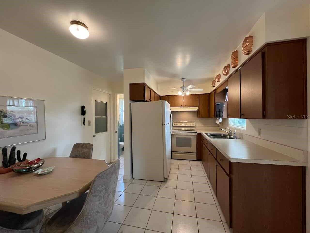 535 S PENINSULA AVE, New Smyrna Beach, FL 32169