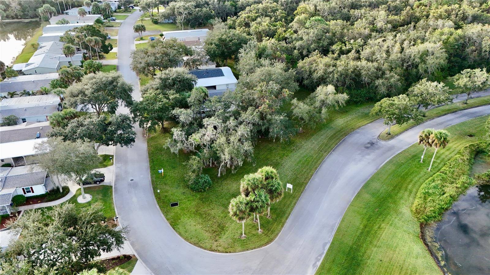 498 SIOUX BLVD, Oak Hill, FL 32759
