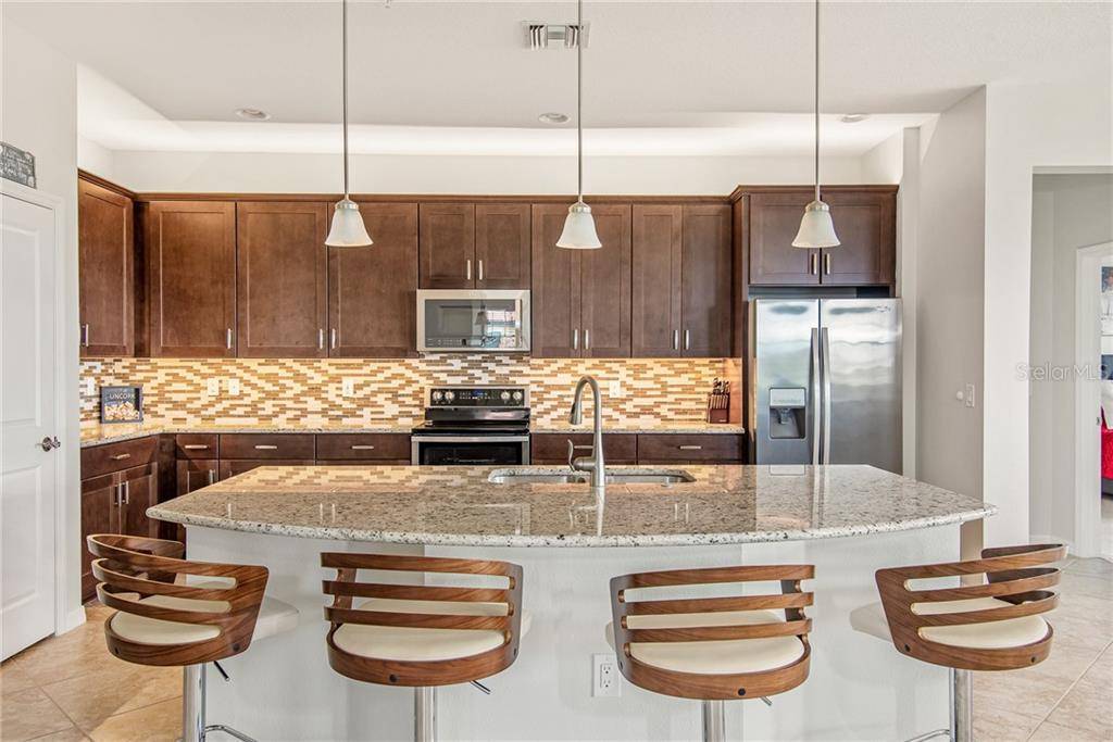 23508 AWABUKI DR #202, Venice, FL 34293