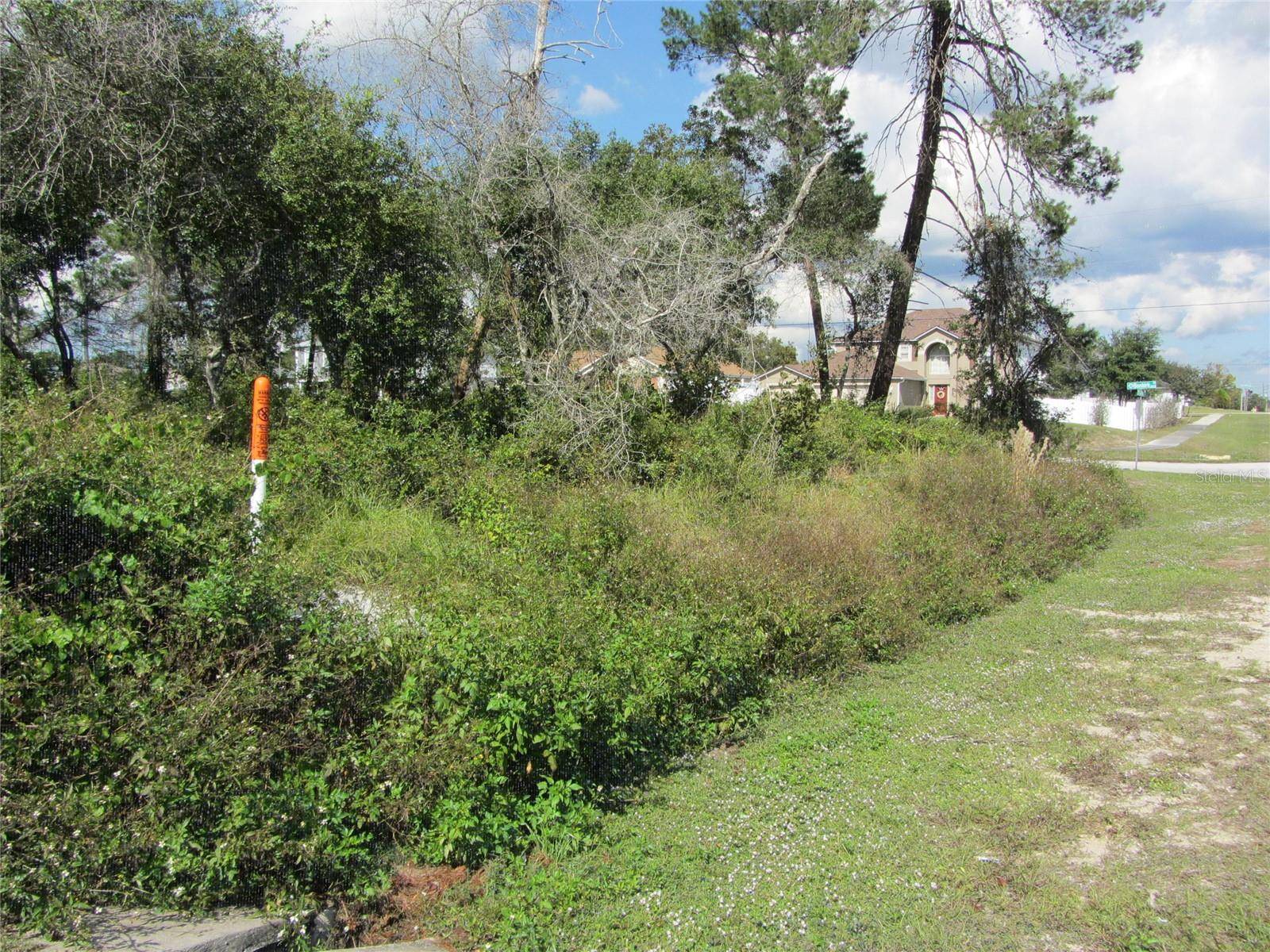 1684 CATALINA BLVD, Deltona, FL 32738
