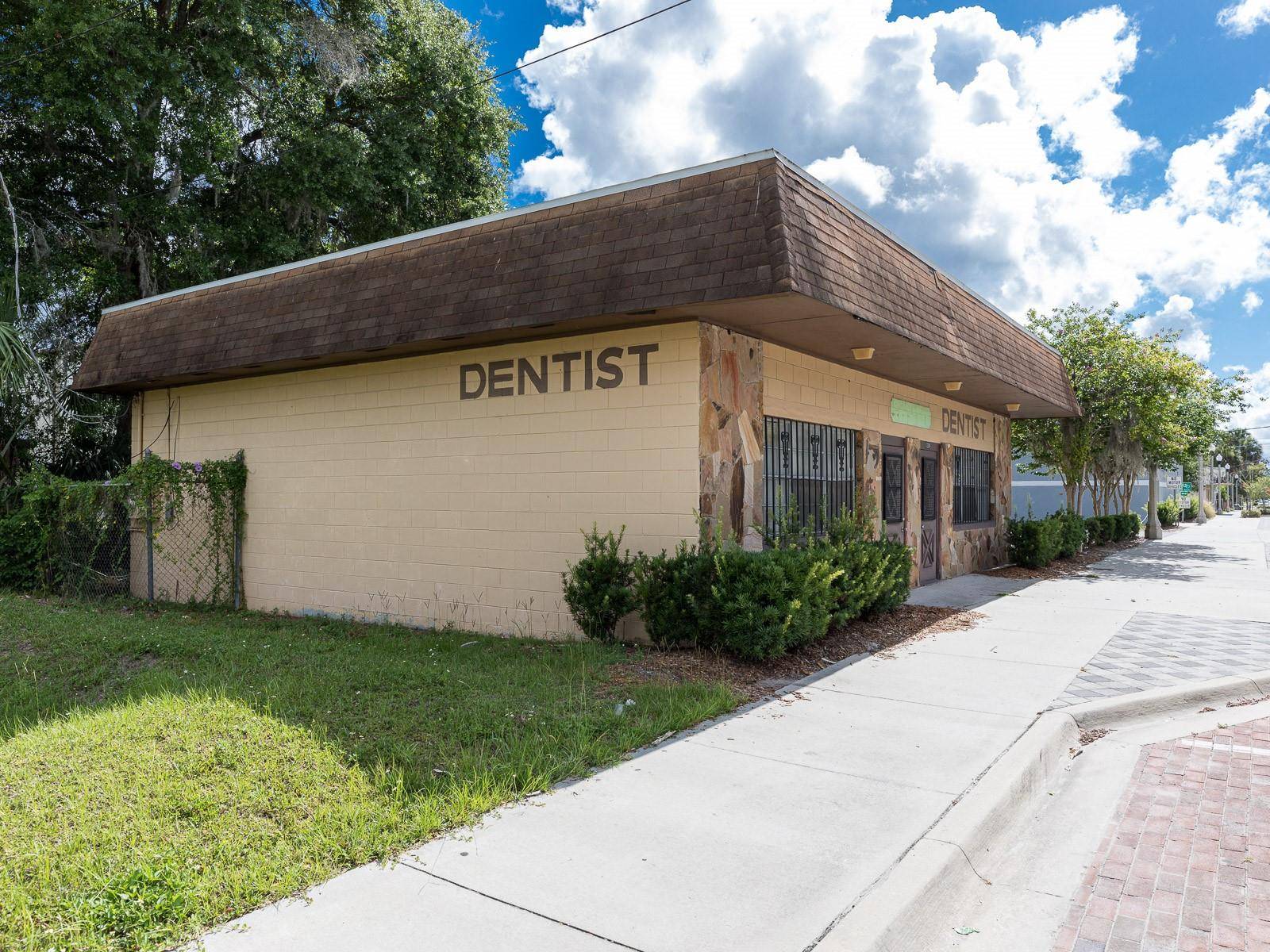 1204 HISTORIC GOLDSBORO BLVD, Sanford, FL 32771