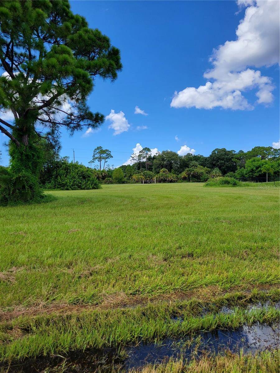 4142 NW 40TH AVE, Cape Coral, FL 33993