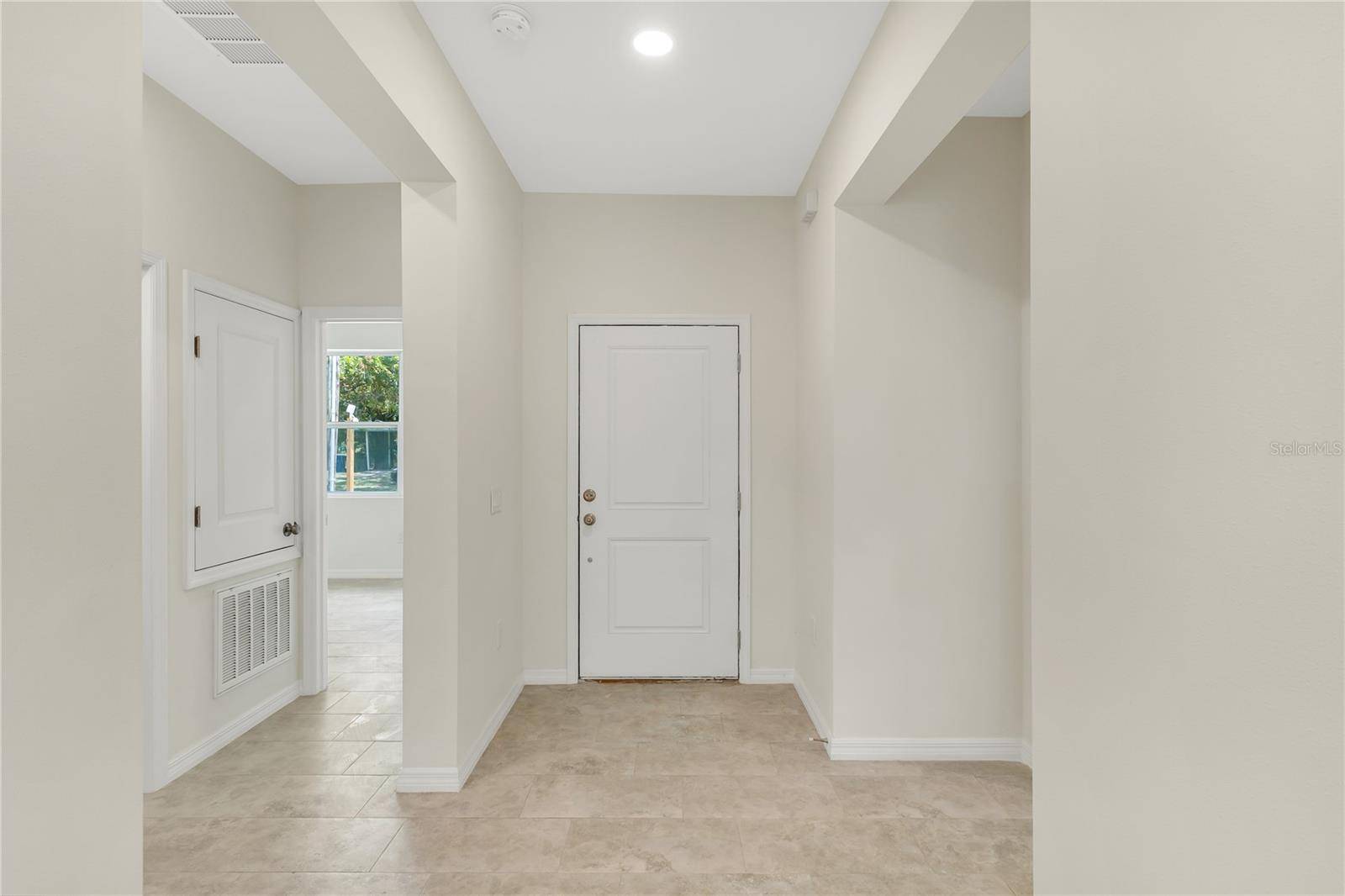 206 W CRESCENT DR, Lakeland, FL 33805