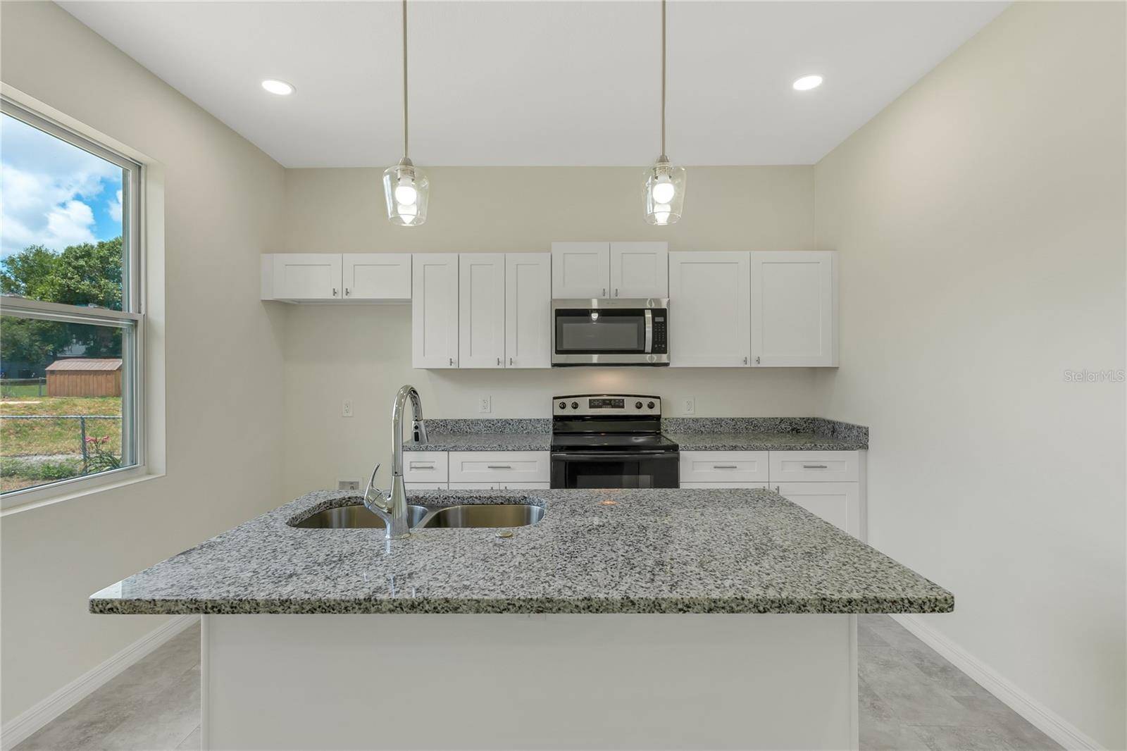 206 W CRESCENT DR, Lakeland, FL 33805