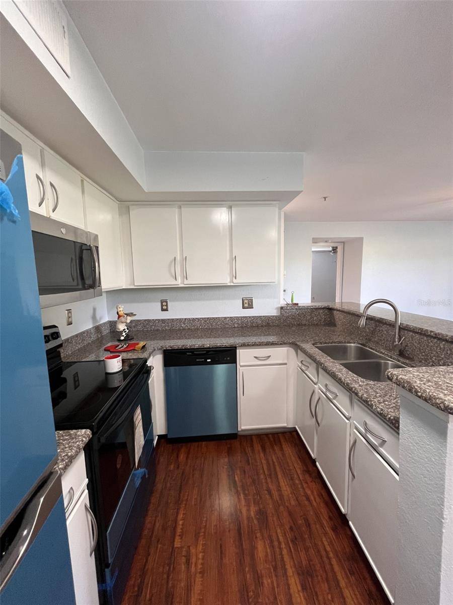 7320 WESTPOINTE BLVD #511, Orlando, FL 32835