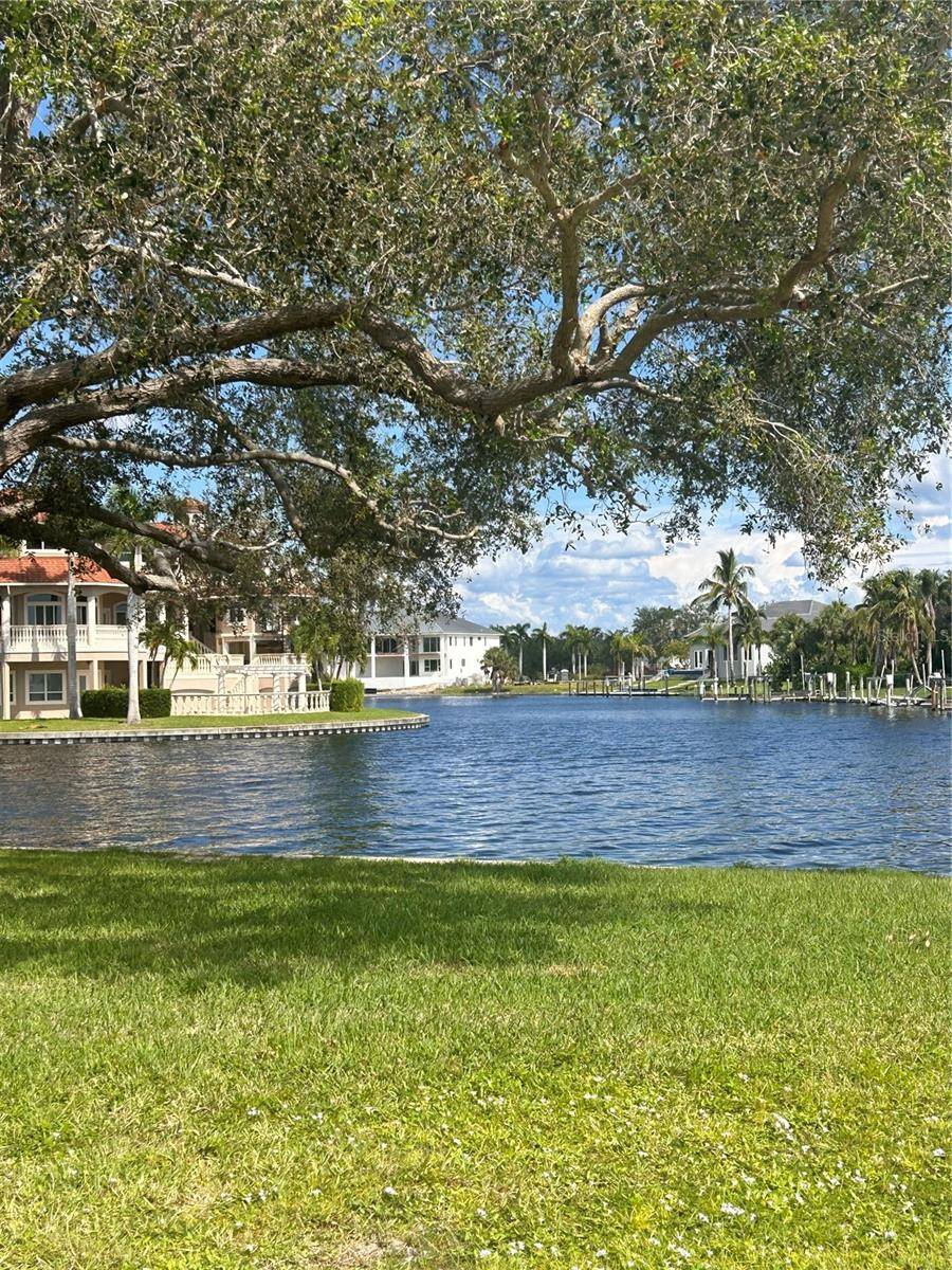 143 CREEK DR SE, Port Charlotte, FL 33952