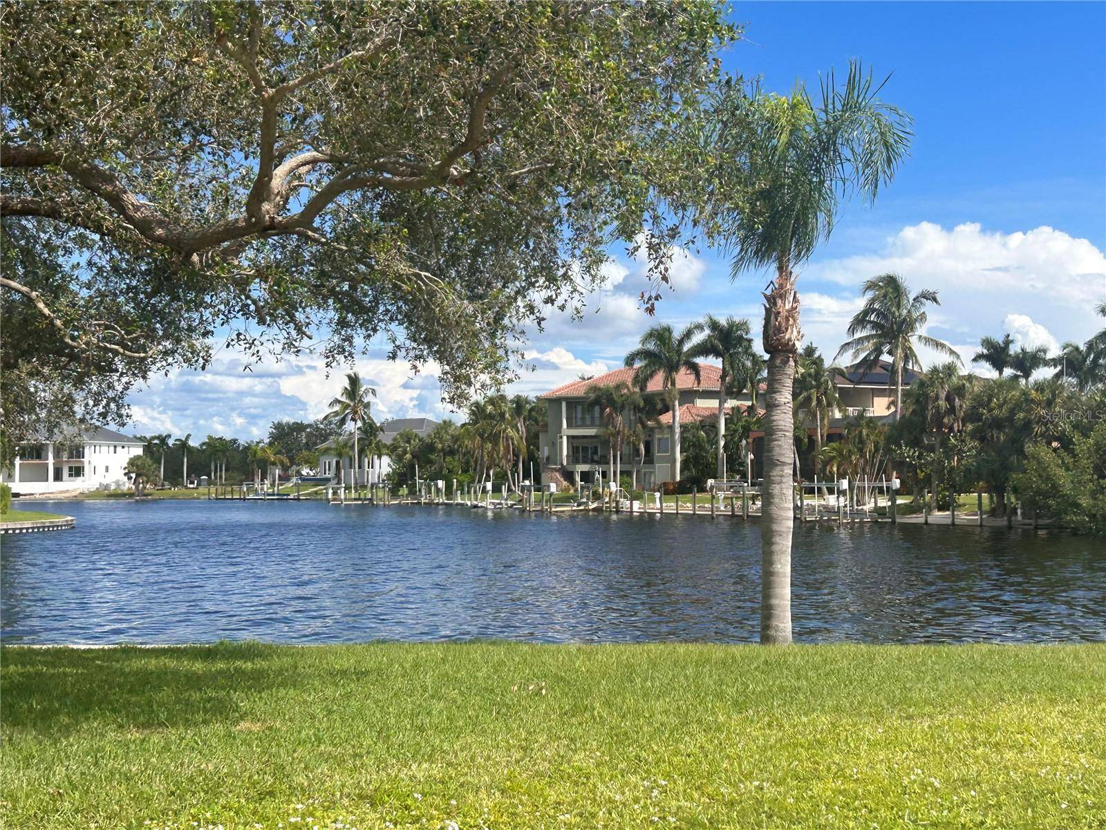 143 CREEK DR SE, Port Charlotte, FL 33952