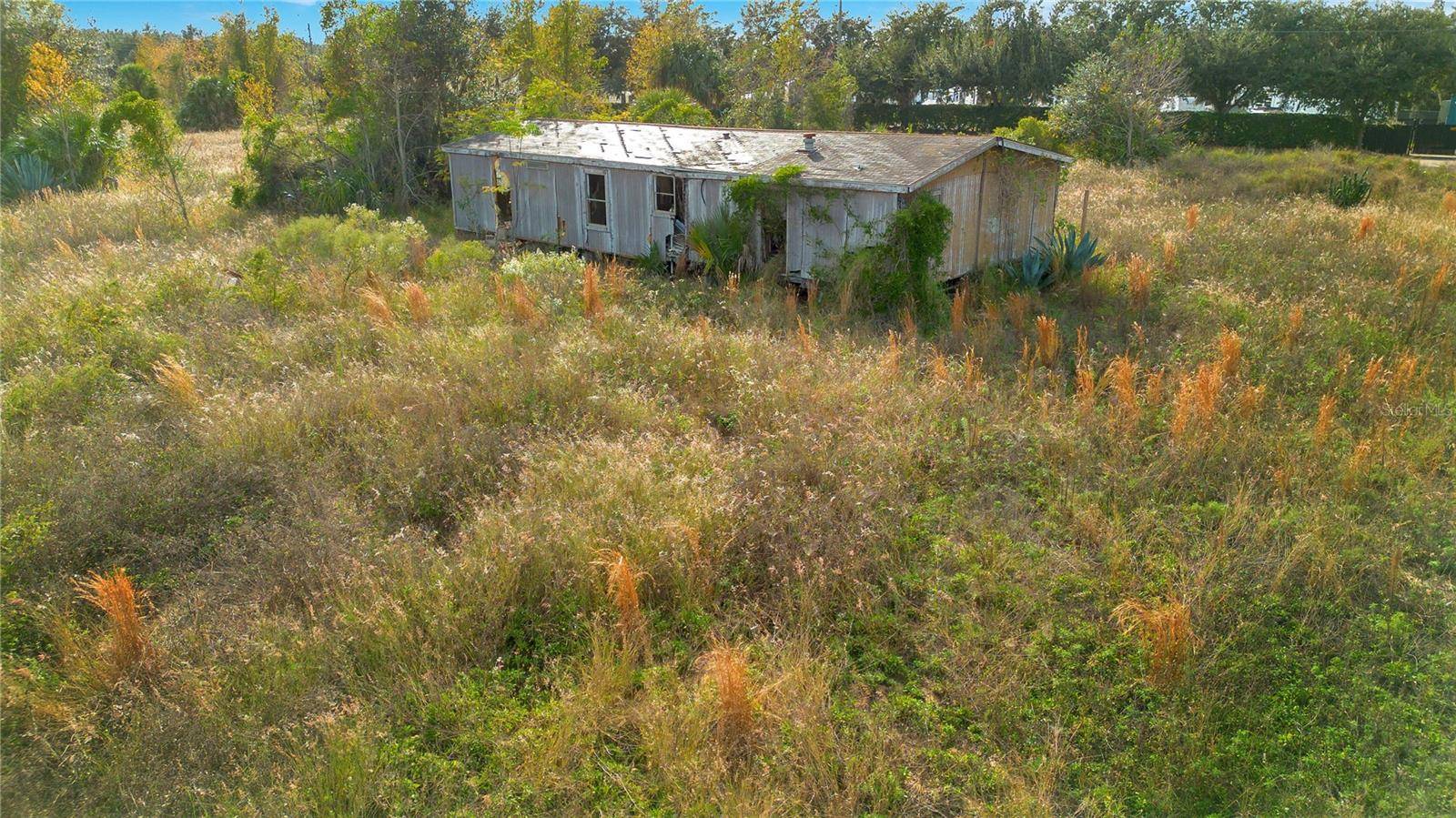 28432 S EICHELBERGER RD, Tavares, FL 32778