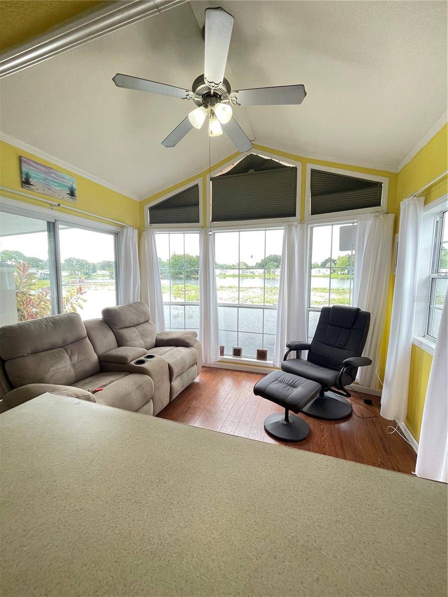 92 EAGLE PT S, Osteen, FL 32764