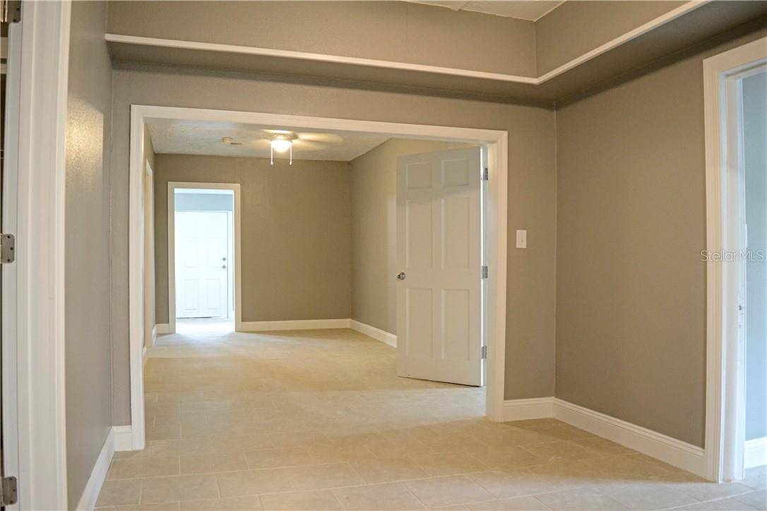 647 S DELAWARE AVE, Deland, FL 32720