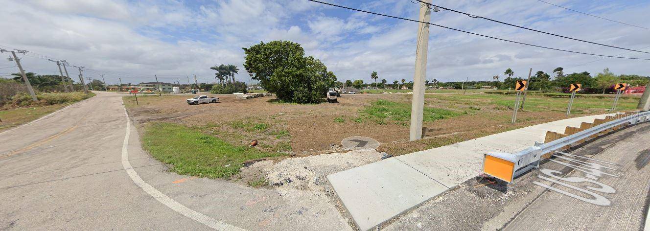 RARDIN AVE, Pahokee, FL 33476