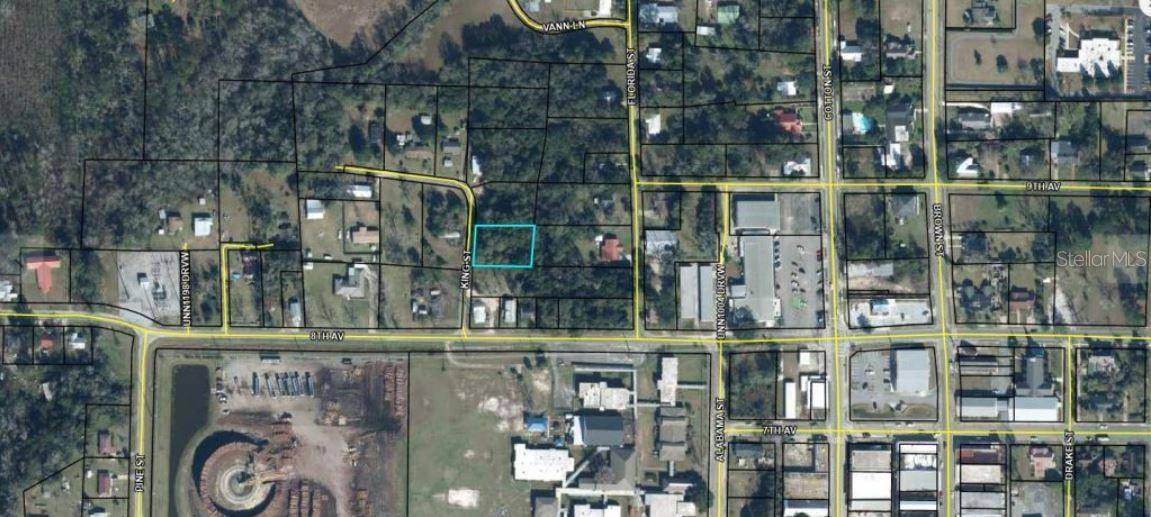 810 KING ST, Graceville, FL 32440