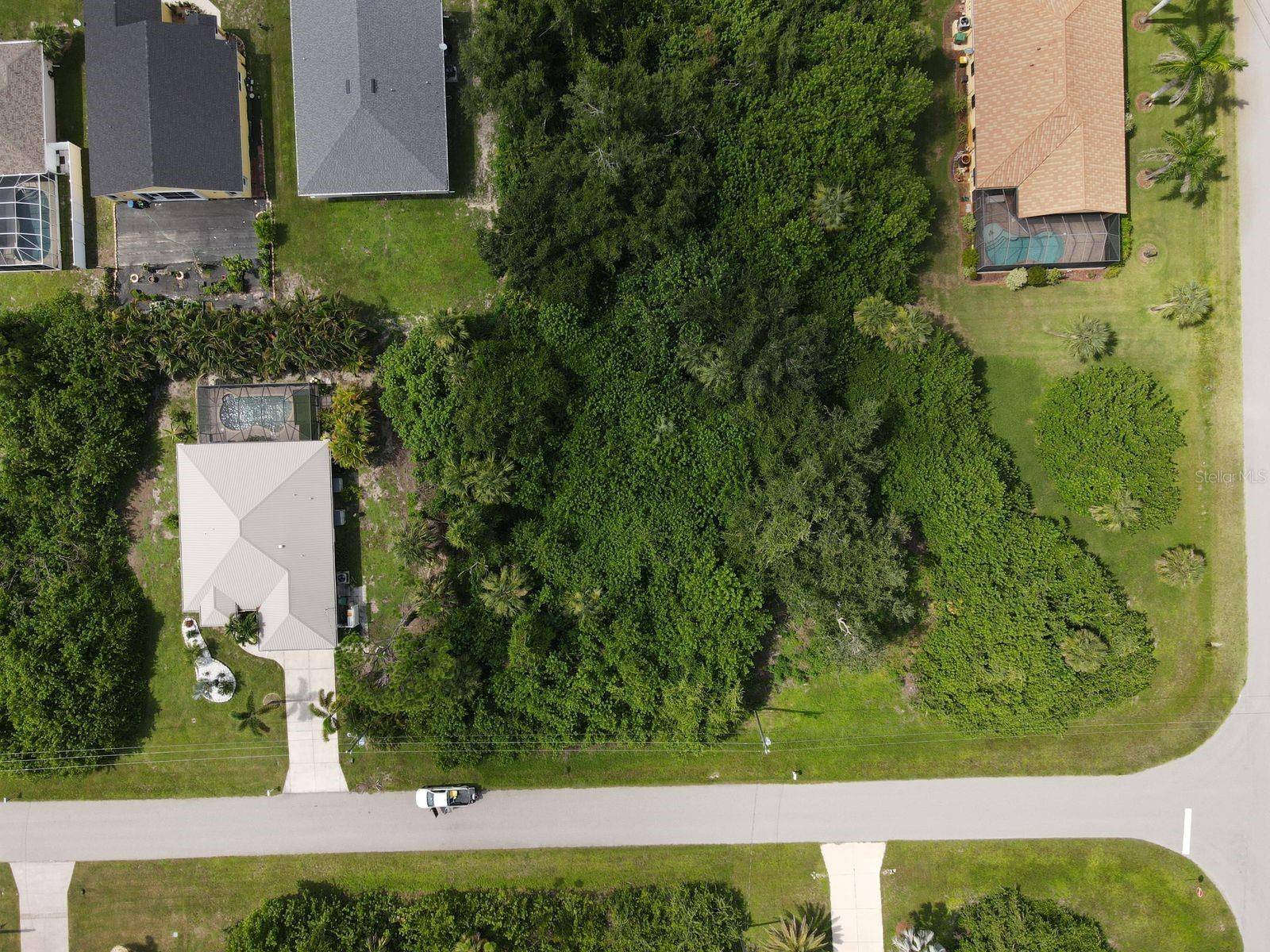 392 ALBATROSS RD, Rotonda West, FL 33947