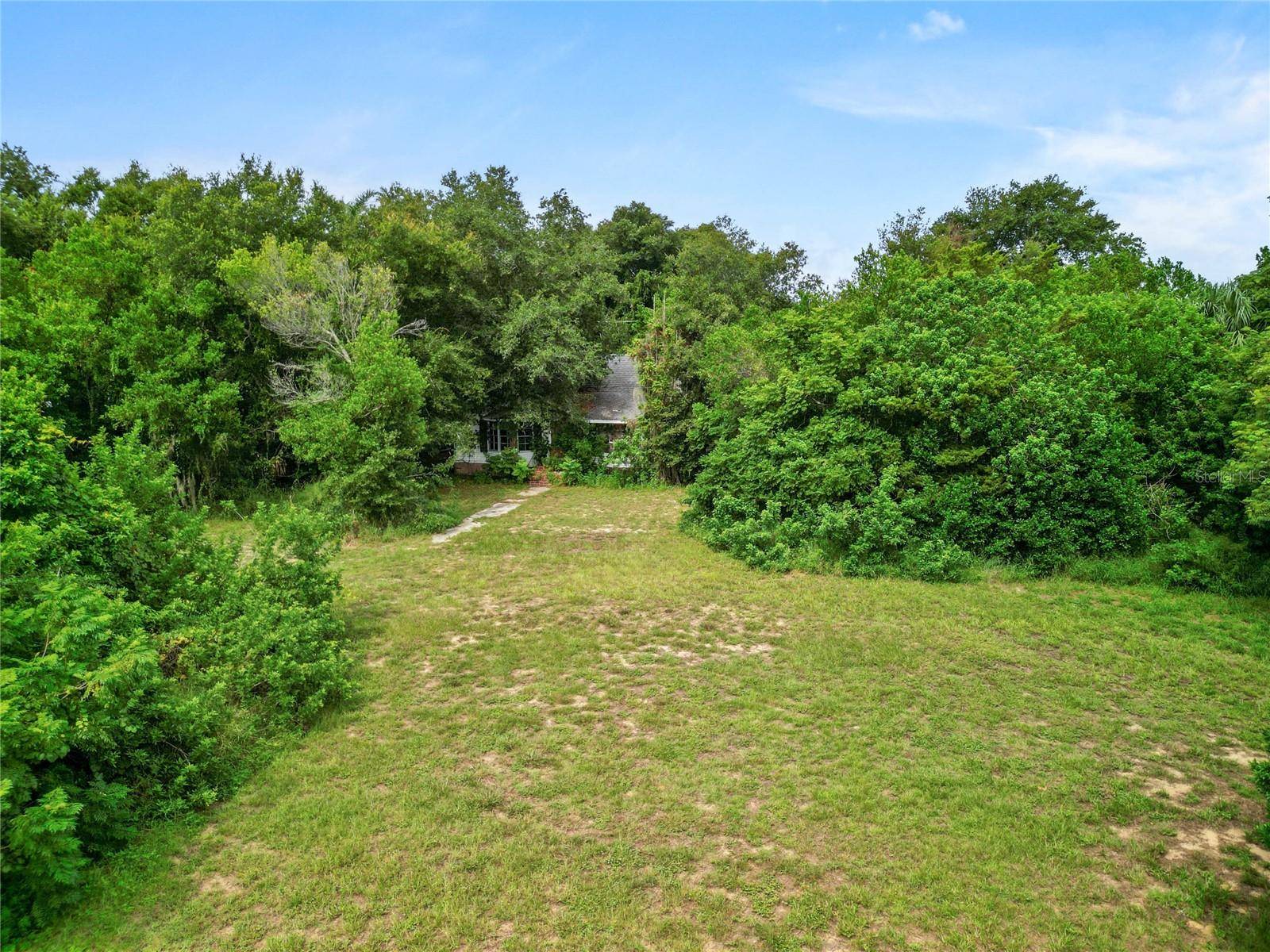 30035 STATE ROAD 19, Tavares, FL 32778
