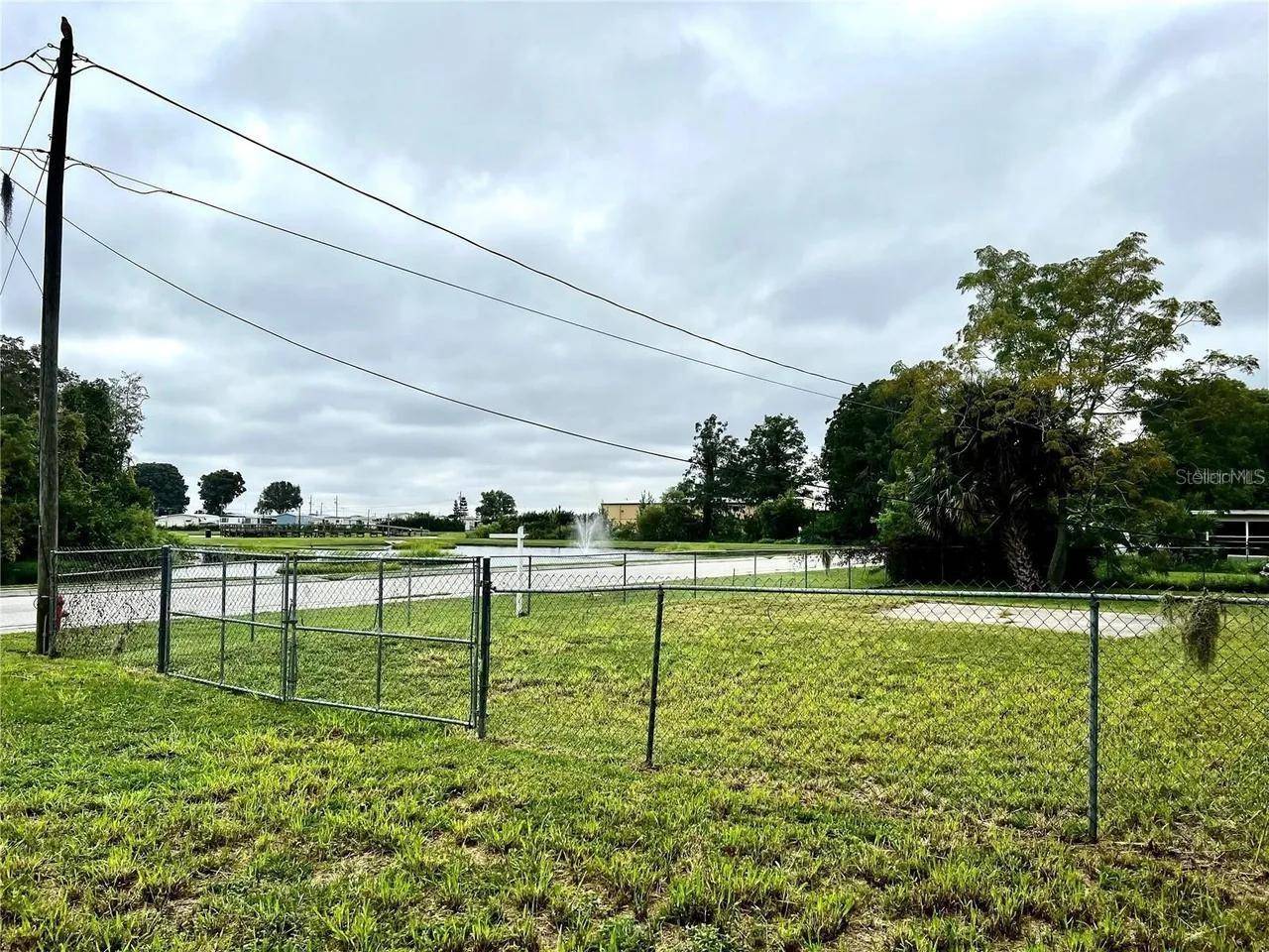 W RUBY ST, Tavares, FL 32778