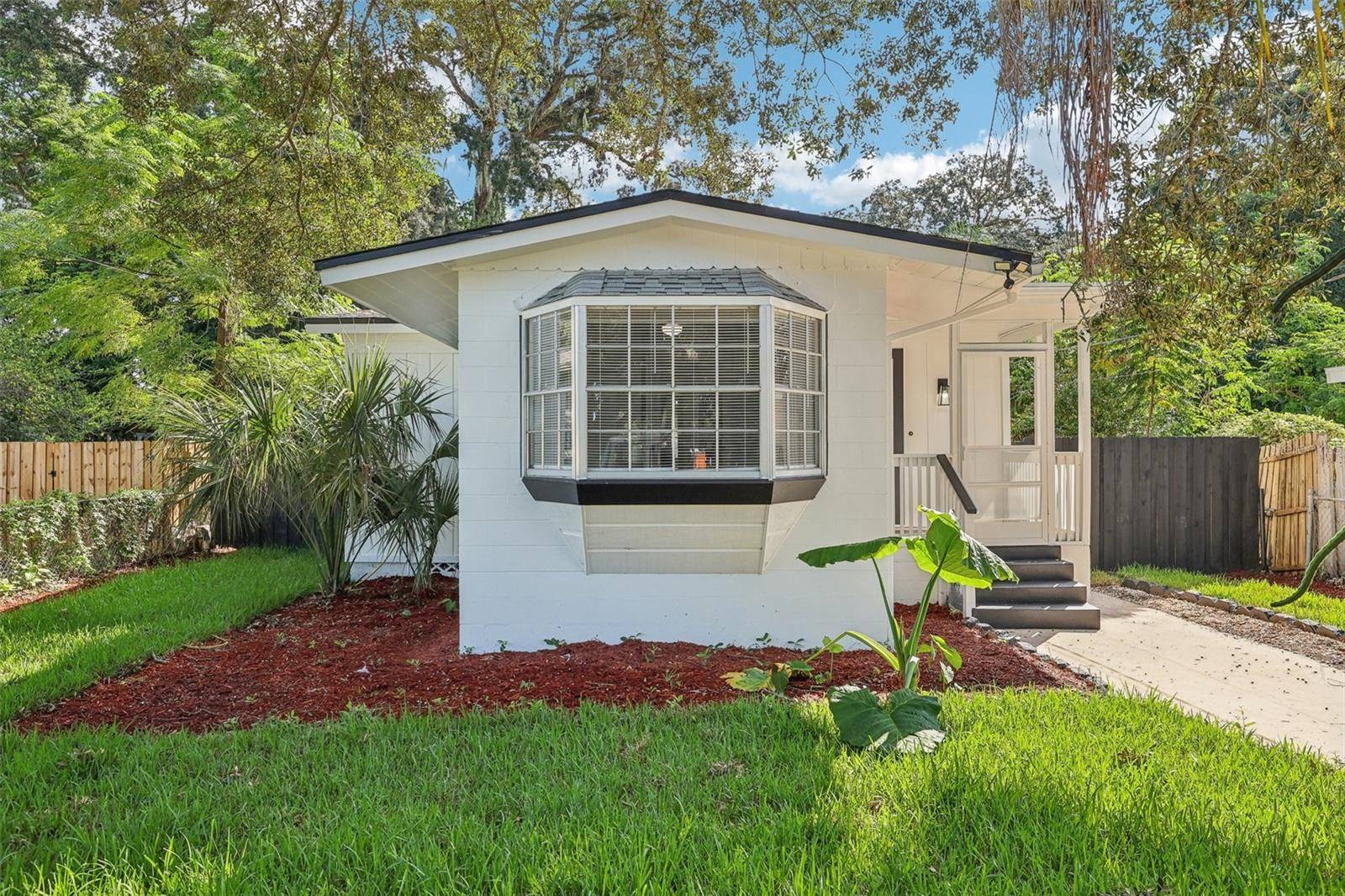 1815 LARKIN AVE, Orlando, FL 32812
