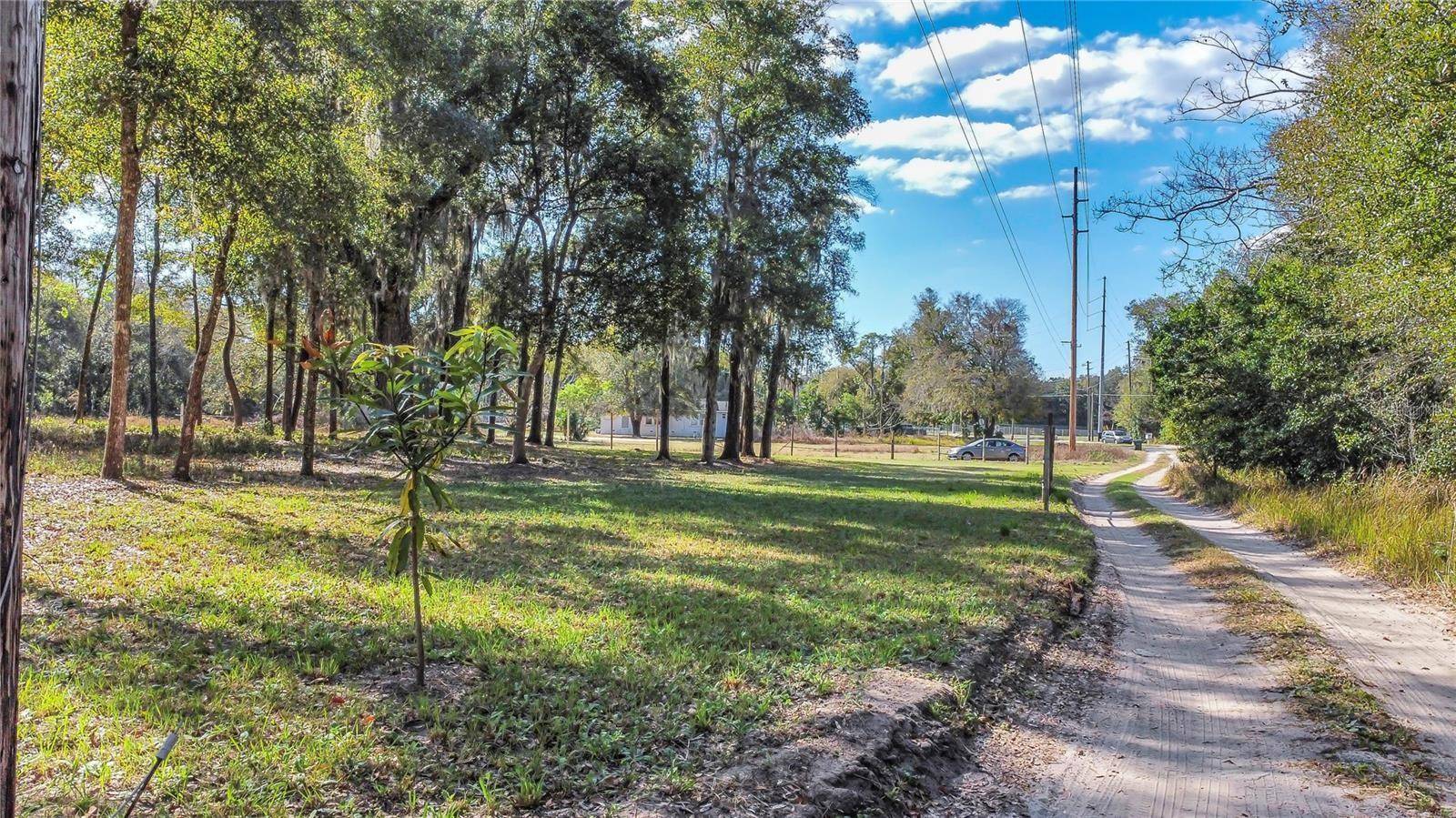 608 E 13TH ST, Apopka, FL 32703
