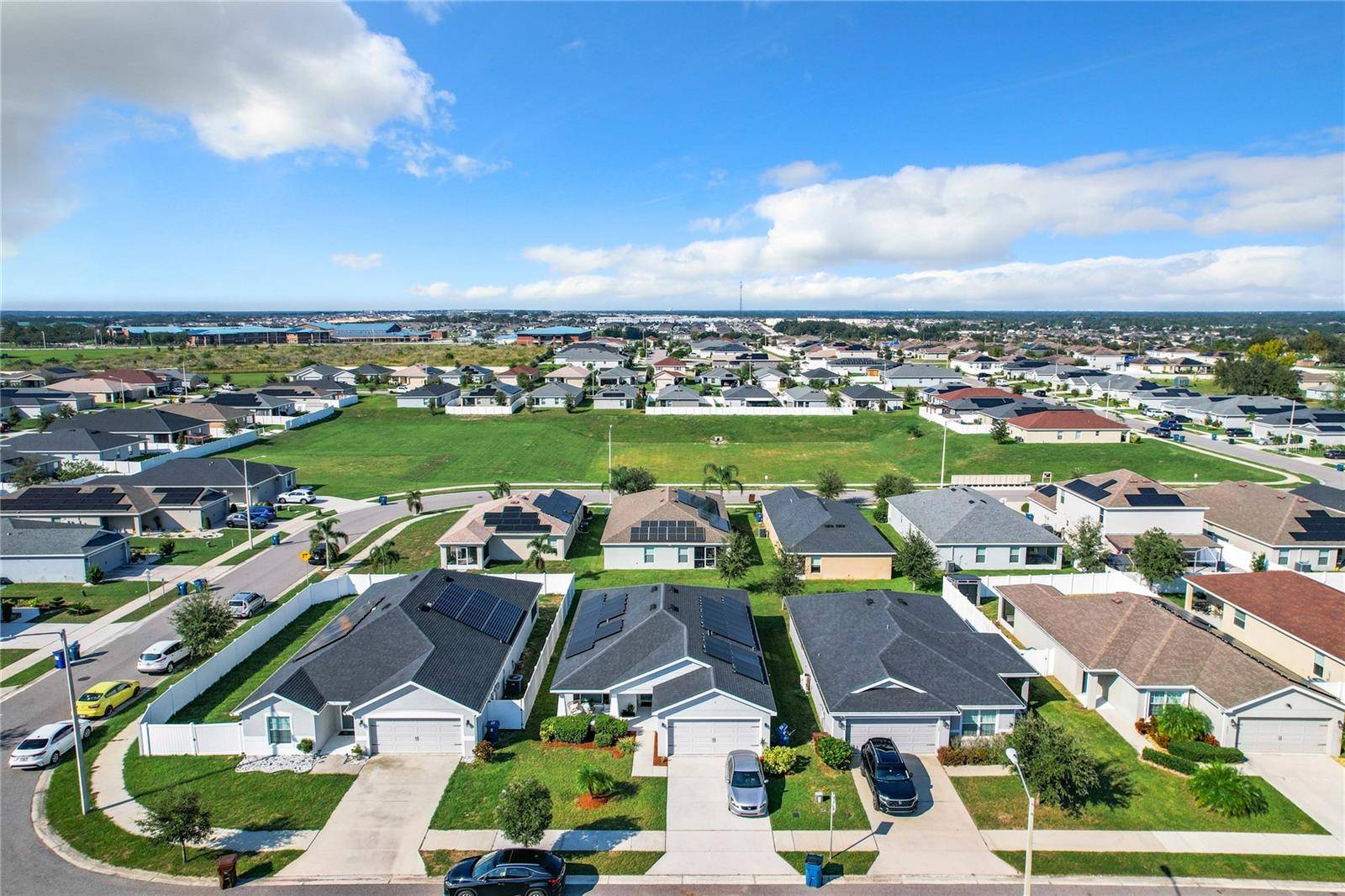 653 PERSIAN DR, Haines City, FL 33844