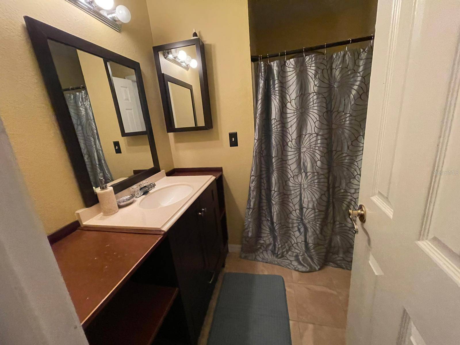 2456 SWEETWATER CLUB CIR #20, Kissimmee, FL 34746