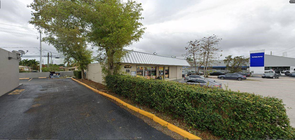 19301 NW 2ND AVE, Miami, FL 33169