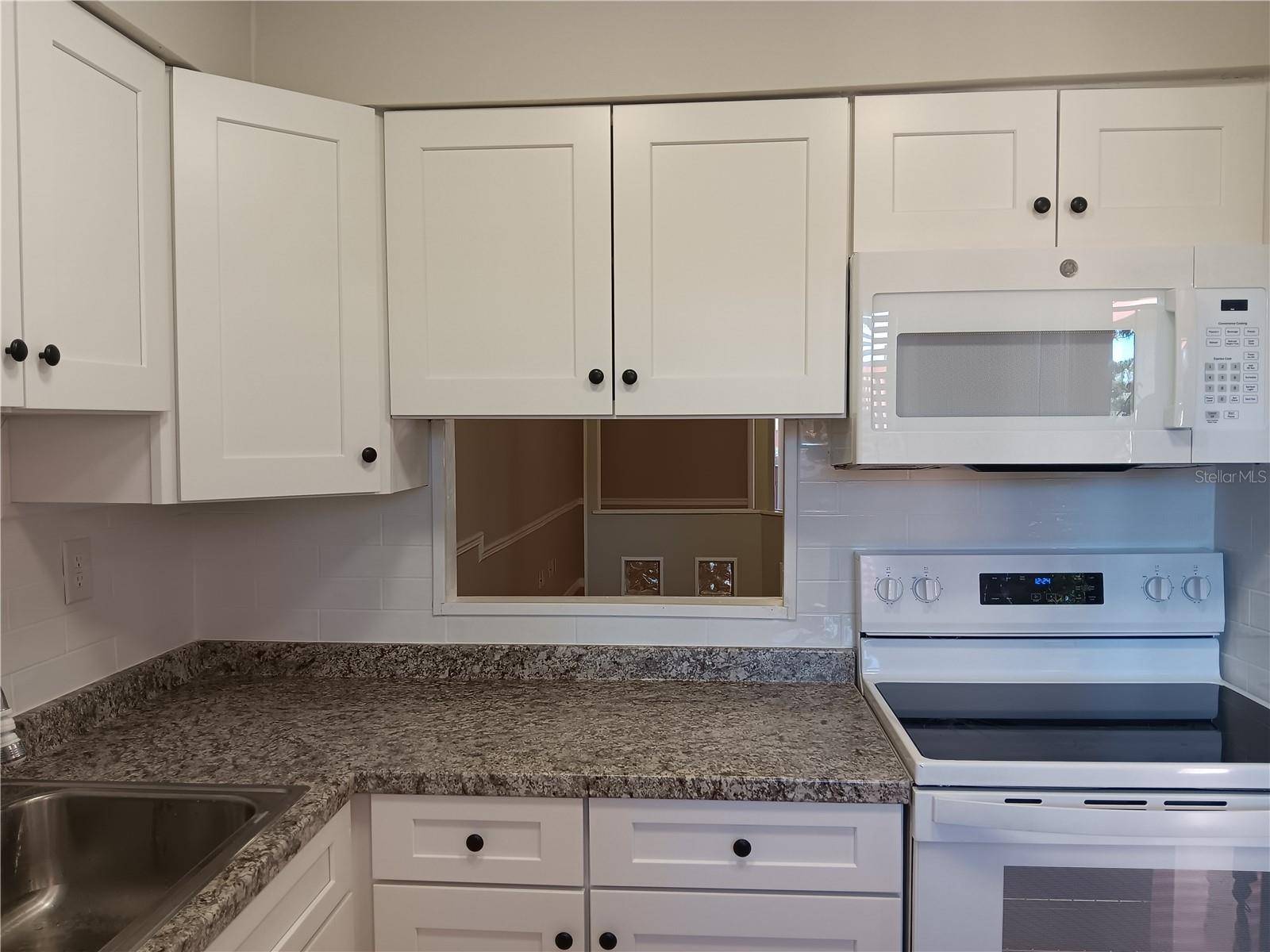 2860 N POWERS DR #8, Orlando, FL 32818