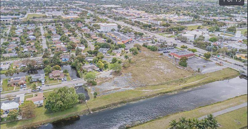 3900 NW 37TH ST, Lauderdale Lakes, FL 33309