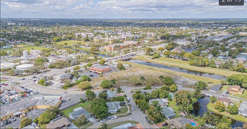 3900 NW 37TH ST, Lauderdale Lakes, FL 33309