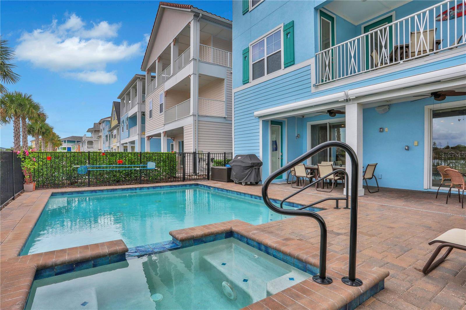 3056 PARROT HEAD PL, Kissimmee, FL 34747