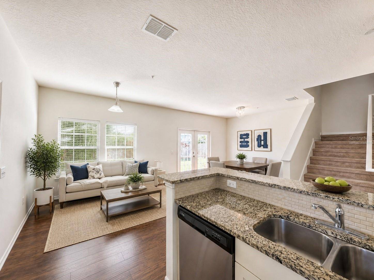 3208 OYSTER LN, Kissimmee, FL 34747