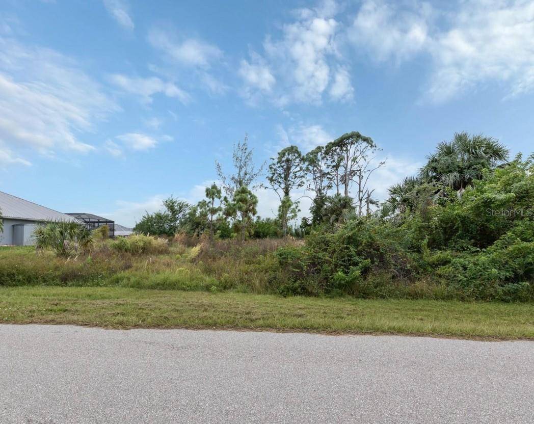 15664 ALDAMA CIR, Port Charlotte, FL 33981
