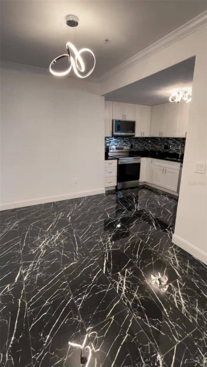501 KNIGHTS RUN AVE #2106, Tampa, FL 33602