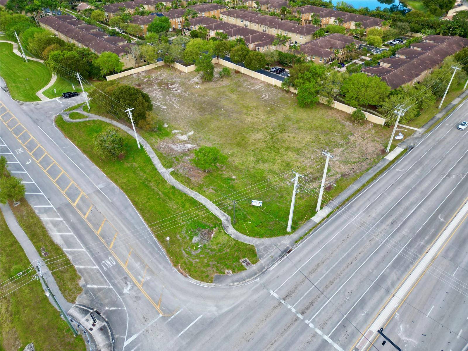 ORANGE DR, Fort Lauderdale, FL 33328