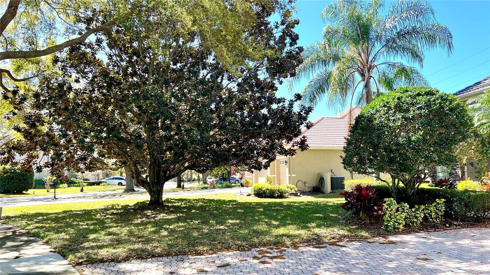 8854 OAK LANDINGS CT, Orlando, FL 32836