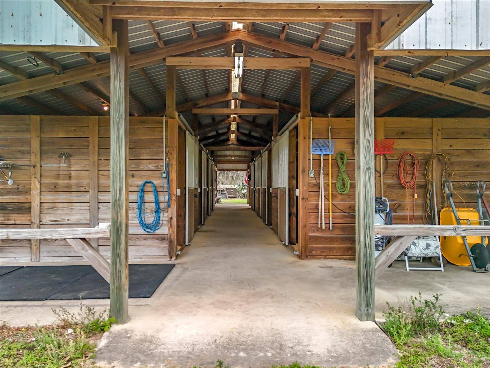41204 EMERALDA ISLAND RD, Leesburg, FL 34788