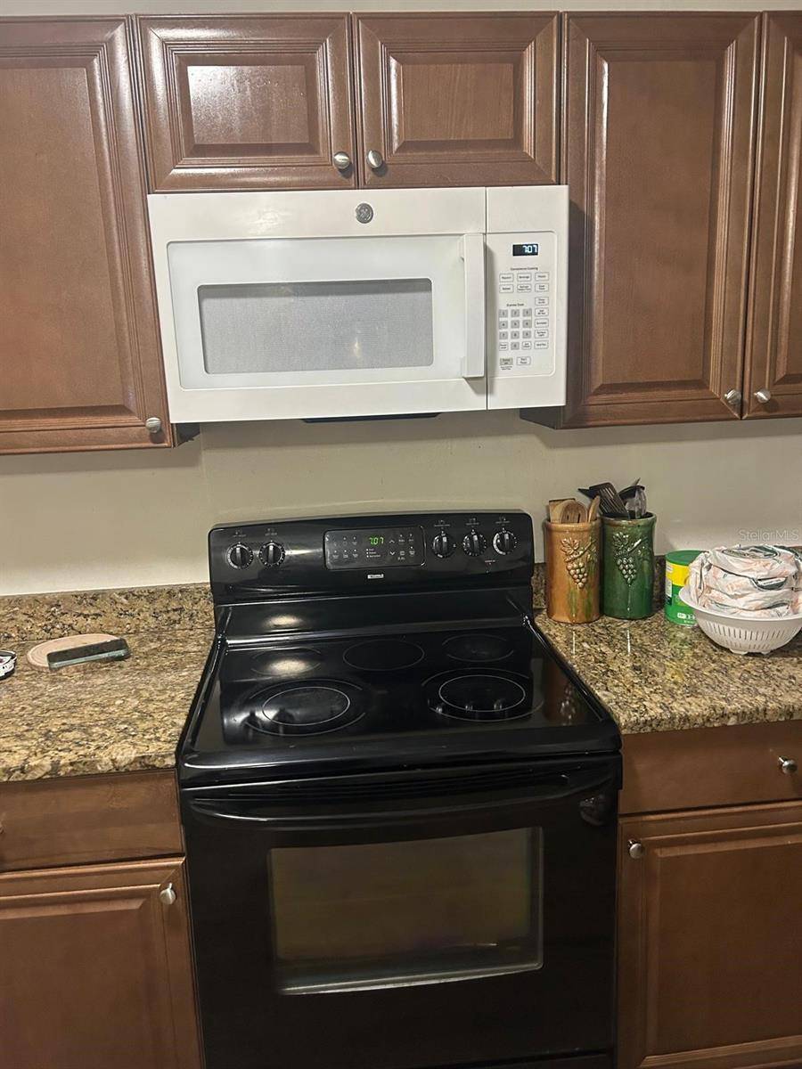 744 MYRTLE AVE, Venice, FL 34285