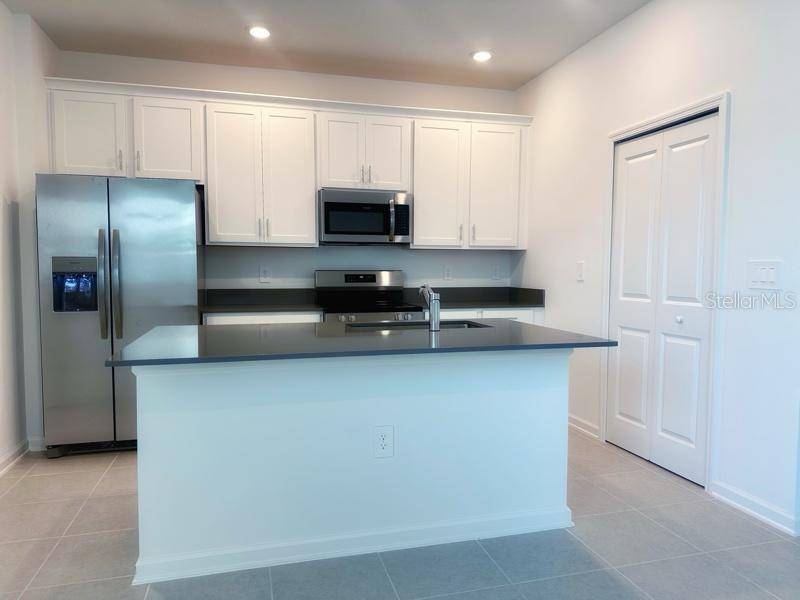 2639 CANDIED APPLE ALY, Kissimmee, FL 34744