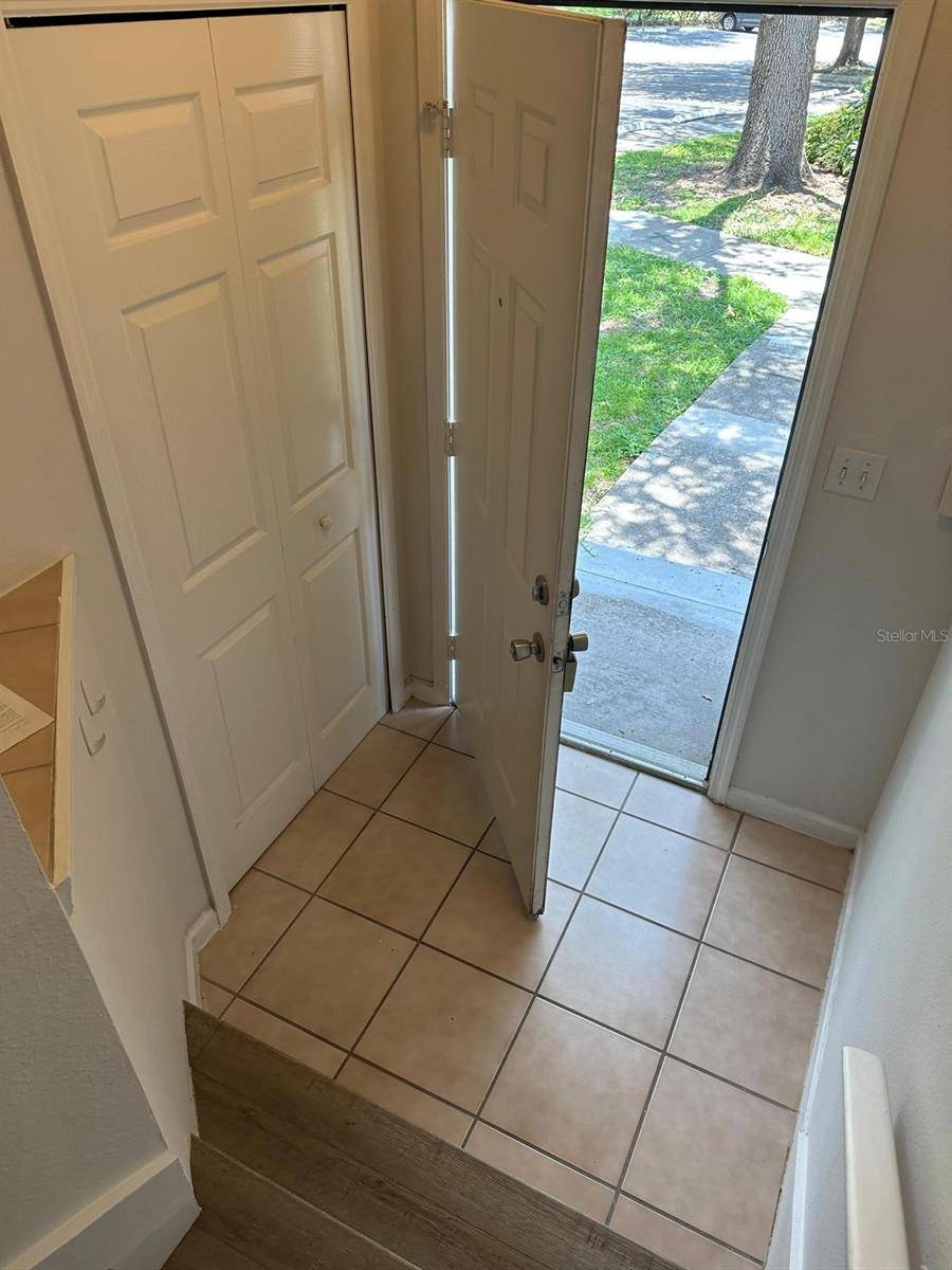 4352 S KIRKMAN RD #1204, Orlando, FL 32811