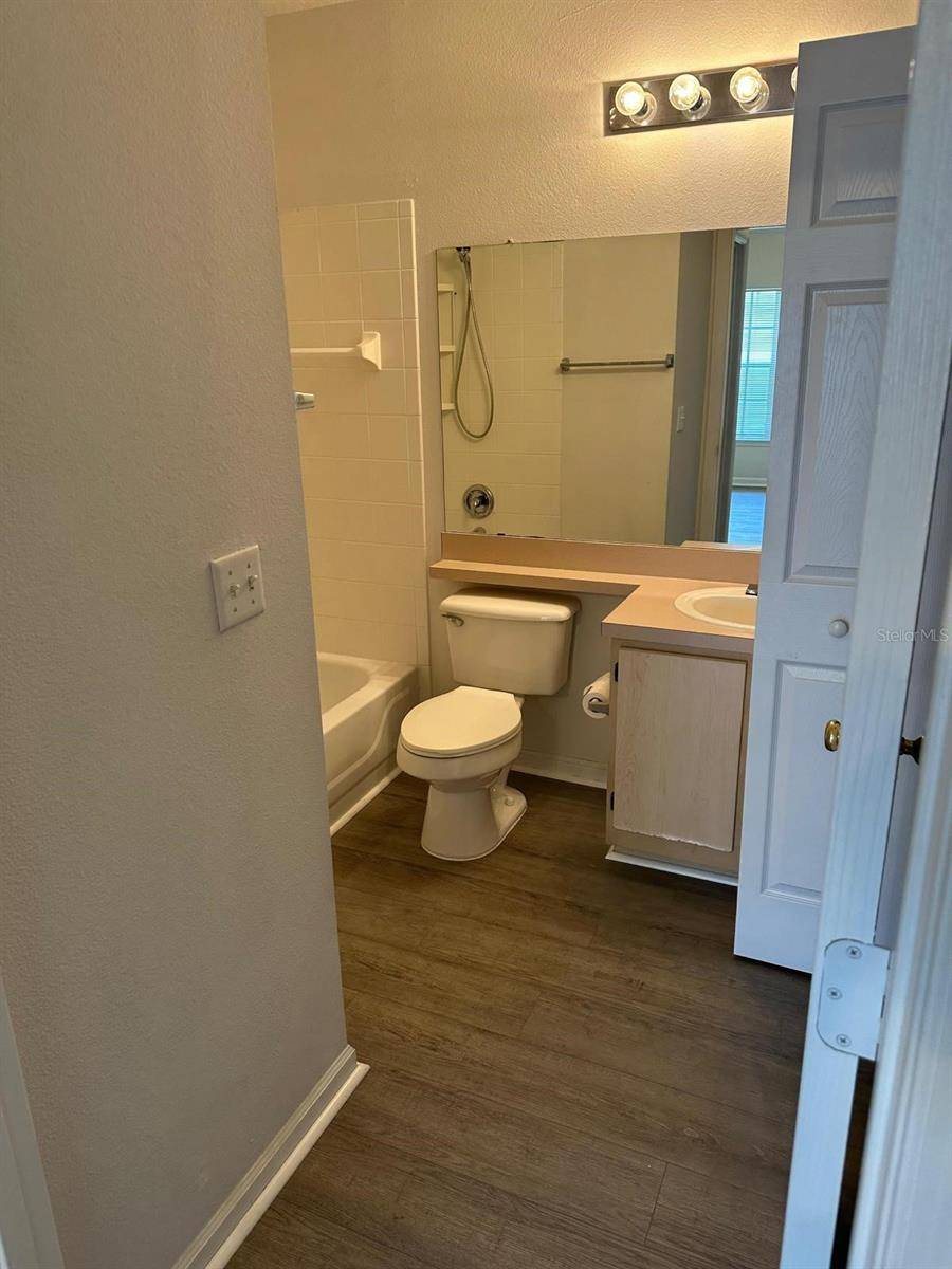 4352 S KIRKMAN RD #1204, Orlando, FL 32811