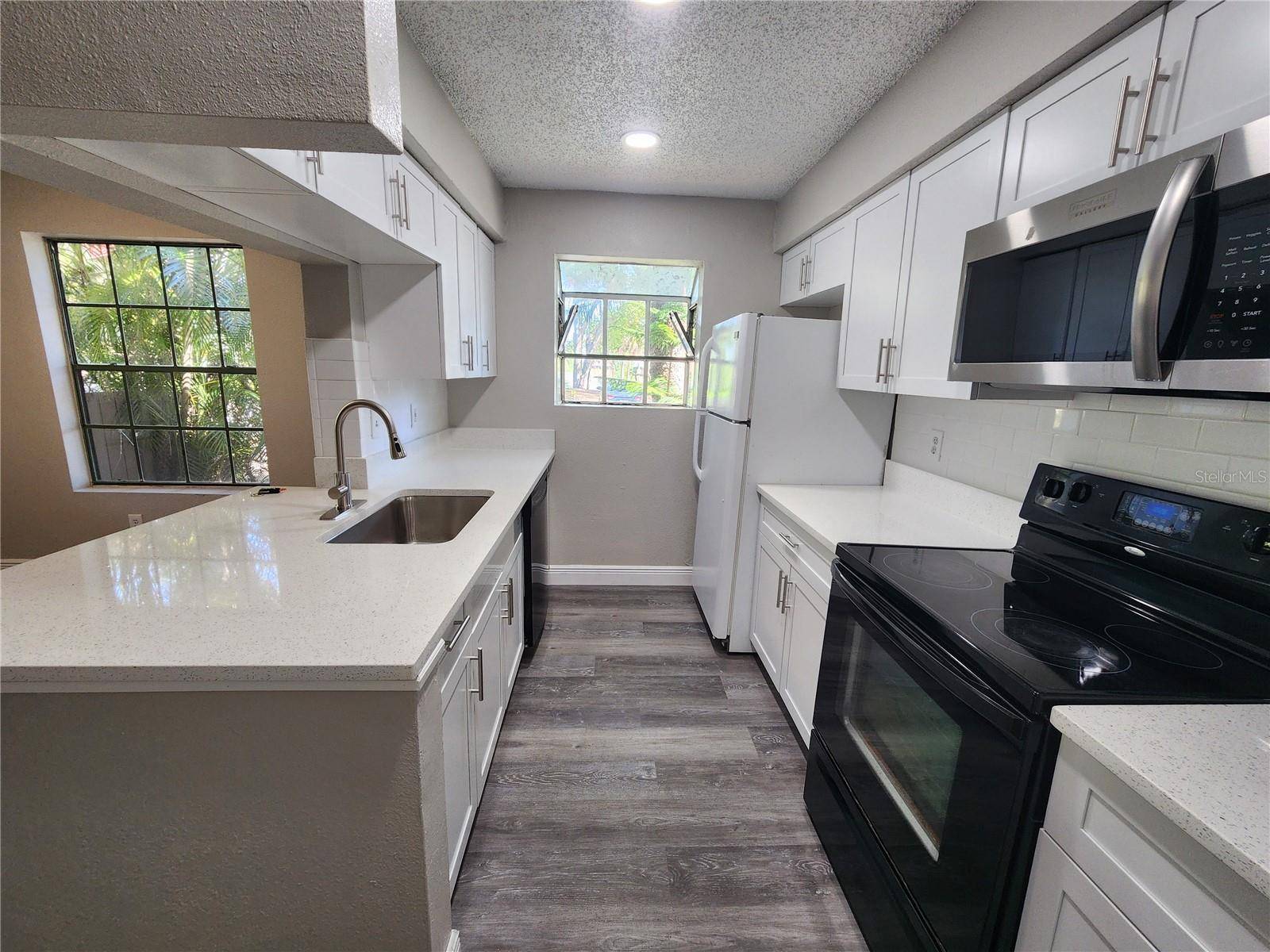 200 AFTON SQ #108, Altamonte Springs, FL 32714