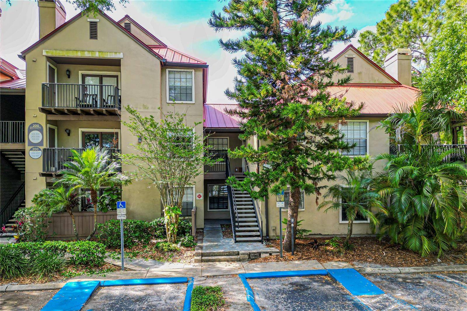 200 AFTON SQ #108, Altamonte Springs, FL 32714