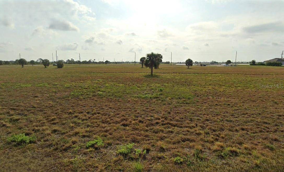 8 SPRUCE LN, Placida, FL 33946