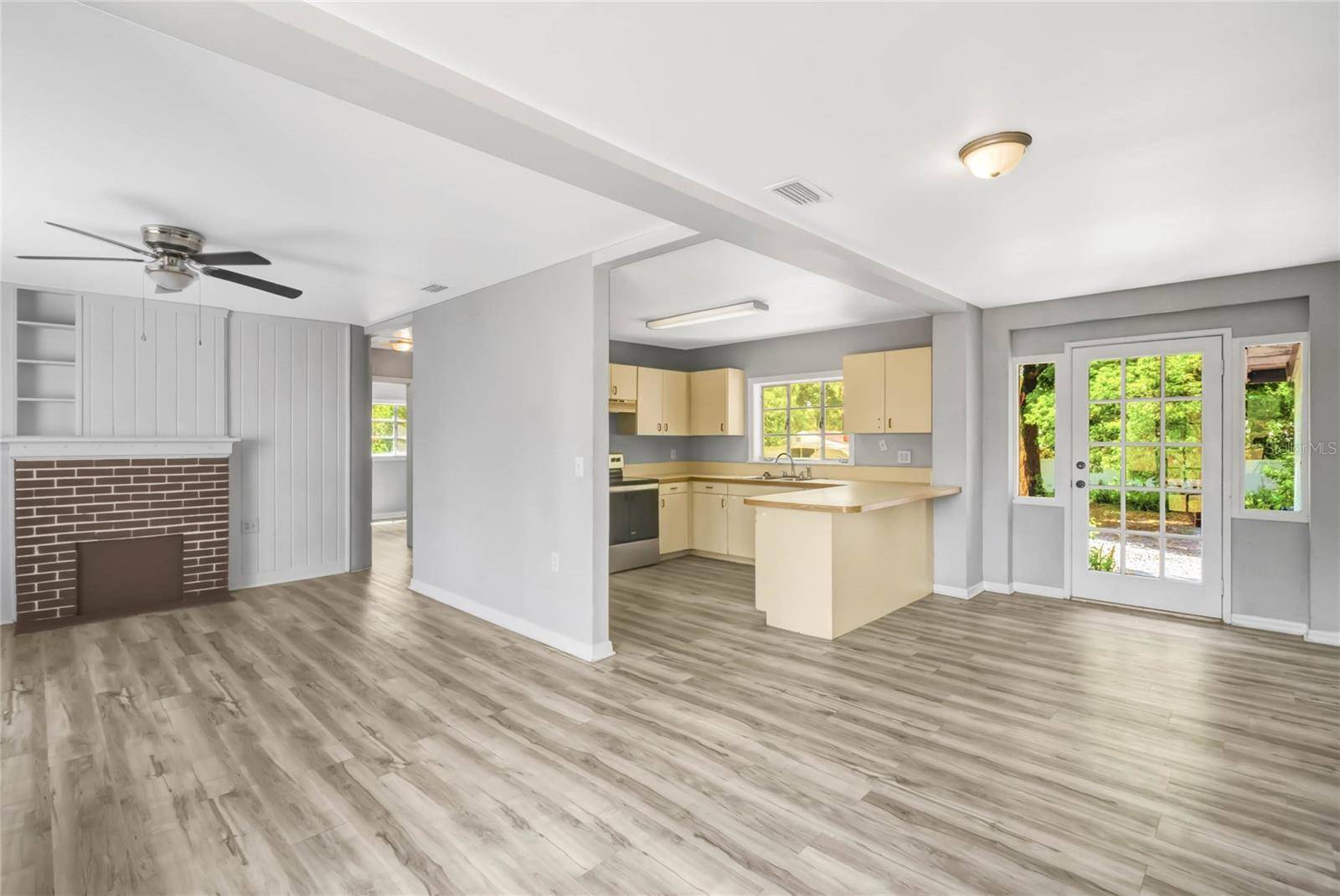 322 N FRANKFORT AVE, Deland, FL 32724