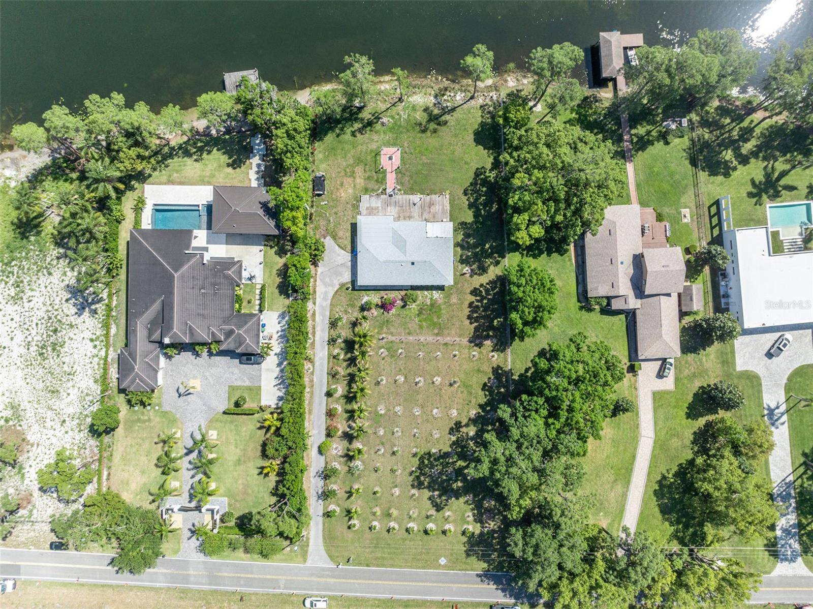 7420 LAKE WILLIS DR, Orlando, FL 32821